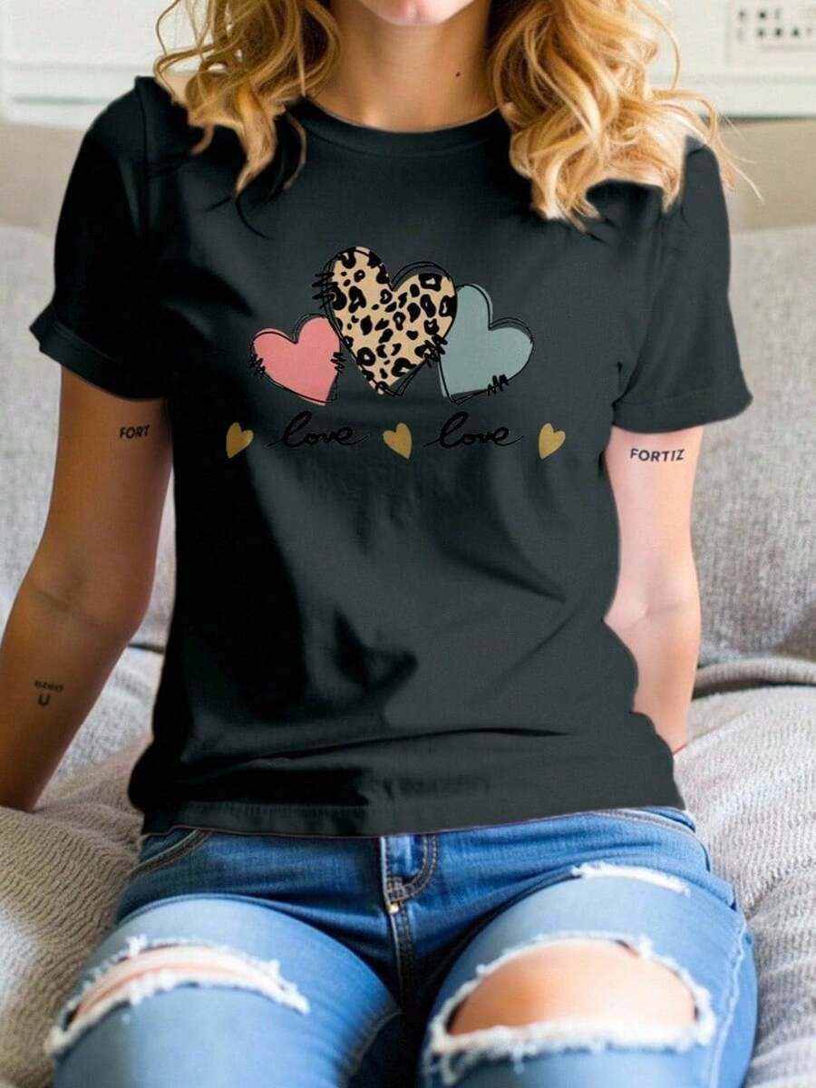 Women's Basic T-Shirt, Round Neck, Short Sleeve, Hearts Graphic Print | Modern Casual Style | Soft Texture | Fortiz - 黑色 - 查看 1