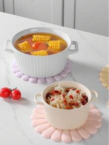1pc Silicone Heat Resistant Mat, Non-Slip And Heat-Resistant, Suitable For Kitchen Countertops, Ideal For Placing Hot Dishes. Modern Design, Can Hold Pots, Bowls And Pans. Elegant Daisy Pattern Silicone Placemat, Heat-Resistant And Easy To Clean, Can Be Used As Coaster And Heat-Resistant Mat. - View 2