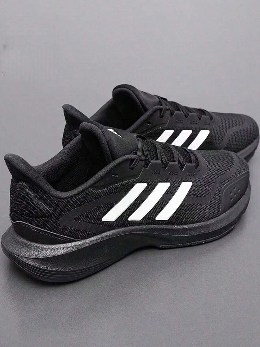 Adidas 阿迪达斯男鞋,夏秋季运动鞋,男士跑步鞋,新款网面鞋,旅行休闲鞋 - 一號黑/亮白 - 查看 1