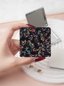 1PC British Country Style Portable Vanity Mirror, Foldable Lightweight Ultra-Thin Convenient Hand Mirror, Durable PU Leather, Suitable For Multiple Occasions And All People, Foldable Square Small Mirror, Pocket Mirror, Fresh Floral Rose Pattern Design, Exquisite And Delicate, Foldable Structure, Durable And Reliable, Drop-Resistant, Easy To Carry, Handheld Makeup Mirror, 180° Flip Cover, Multi-Functional - Multicolor - View 17