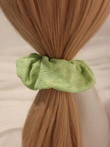 Accesorio para el cabello tipo scrunchie de mujer de satén versátil con efecto agrietado en relieve de unicolor - Multicolor - Ver 13