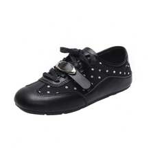 Women Soccer Shoes - Black - View 7