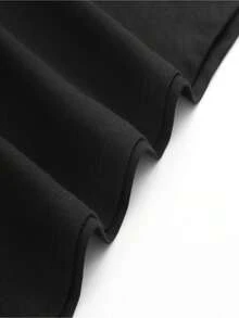Camiseta negra para niño con diseño retro de la bandera americana y una cruz - estilo moderno y casual, perfecta para el verano y el uso diario, un excelente regalo para jóvenes patriotas y - Negro - Ver 3