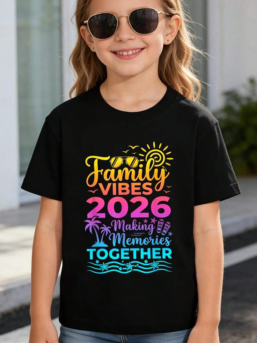 Crea un ambiente de vacaciones familiares de verano en 2026, comparte hermosos recuerdos, camisetas infantiles con diseños estéticos novedosos, camisetas infantiles casuales, camisetas de es - Negro - Ver 1