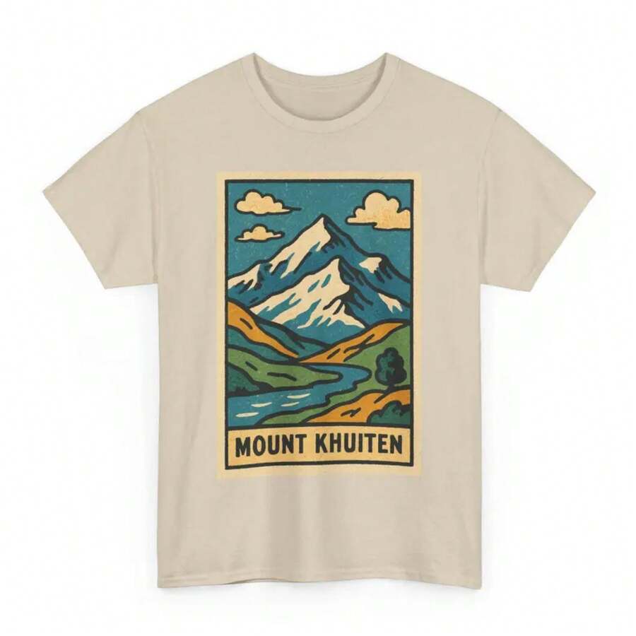 Mount Khuiten T-Shirt: Retro Comic Style Altai Adventure Tee - Unisex Women & Men's Daily Wear - Cute White Summer T-Shirt, Casual Wear, Comfortable T-Shirts - 杏色 - 查看 1