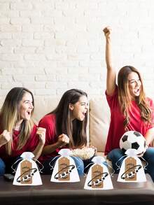 18/9件足球派對小禮品套組，包含可調節手環、感謝卡與抽繩袋；球迷派對小禮品手環、禮品、裝飾 - 彩色 - 查看 2