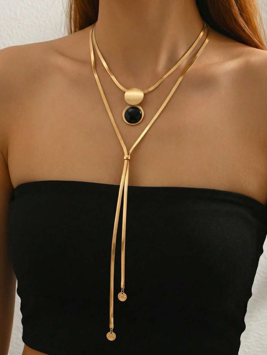 Minimalist Summer Necklace For Women, Double-Layer Y-Shaped, Personalized And Fashionable Snake Bone Chain, Asymmetrical Heart Pendant With Geometric Disc Texture, C - Huruf G hitam bulat - View 1