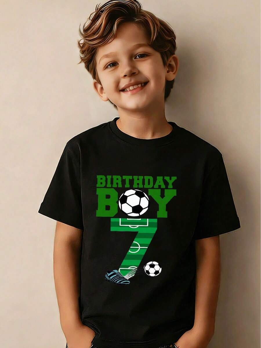 Boy's Number 7 Birthday Party T-Shirt, Featuring A "Birthday Boy" Print In Green Lettering, A Casual Short-Sleeved Sporty Style With Stadium Numbers And A Soccer Ball Design. - 黑色 - 查看 1