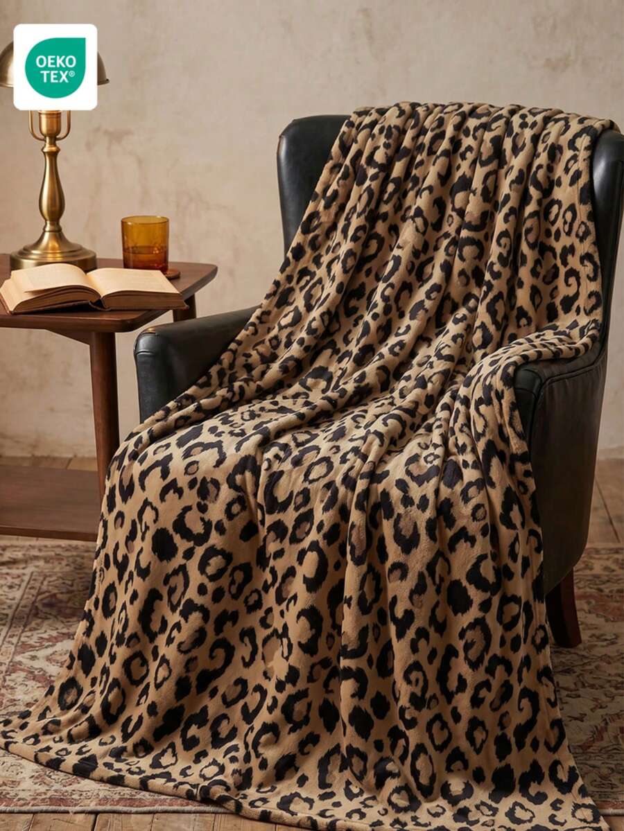 1pc Flannel Blanket, All Over Classic Leopard Print, Soft Lightweight Throw Blanket, Vintage Wild Animal Pattern, Home Essential, Comfortable Warm Decor Blanket, No Shedding & Easy Care, Multi-Purpose For Sofa, Bedroom & Living Room, OEKO-TEX
