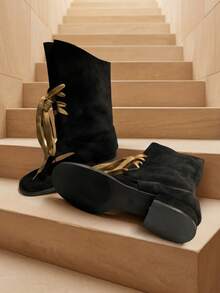 小眾設計復古腳趾環夾腳拖鞋，修身鏤空涼鞋，適合約會、海灘與海邊穿著 - 黑色 - 查看 7