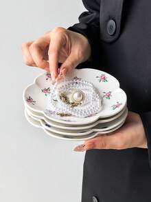 1 pieza/4 piezas Platos de cerámica con estampado floral multicolor, platos de 6 pulgadas con borde floral pintado a mano estilo Ins, plato para joyas, plato para postres, plato para aperitivos, plato para pasteles, bandeja, plato multiusos, regalo para amigos - Multicolor - Ver 3