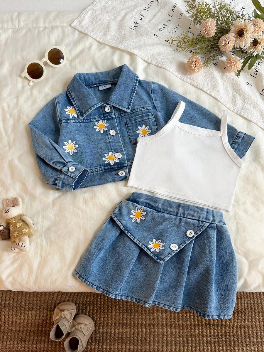 Baby Girl Pastoral Style Early Autumn Daisy Print Jacket + Solid White Camisole + Matching Pleated Skirt 3-Piece Set, Perfect For Outings / Photography, Versatile For Daily Wear - Light Wash - View 1