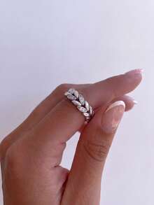 1pc Twisted Leaf Diamond Ring, Exquisite And Unique, Suitable For Women, Perfect For Parties And Balls, Fine Craftsmanship Jewelry - Leaf-wrapped Diamond - View 4