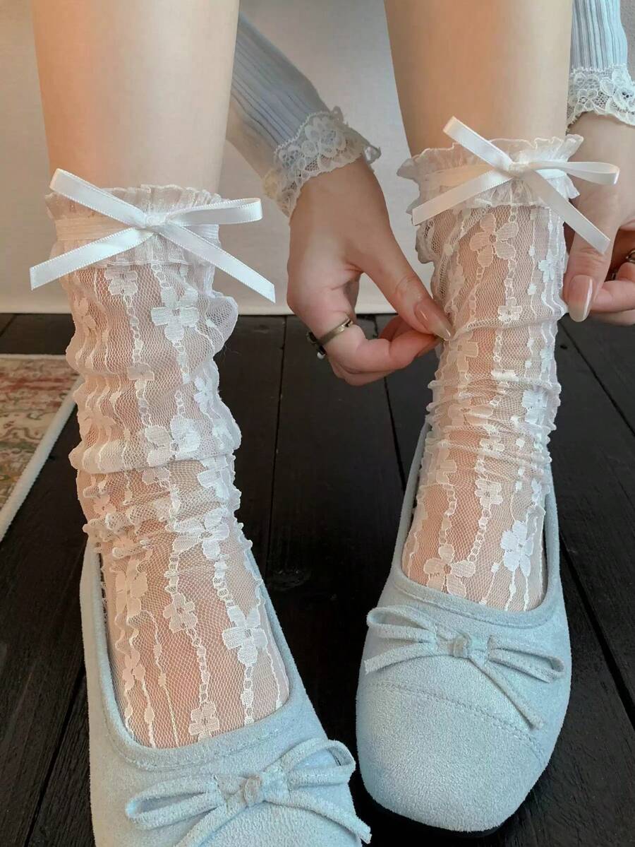 زوج واحد من جوارب نسائية بيضاء بحافة دانتيل، جوارب منتصف الساق، ربيع/صيف، جوارب قصيرة بأسلوب باليه مع فيونكة بخيط فضي، مناسبة لأحذية ماري جين - متعدد الألوان - مشاهدة 1