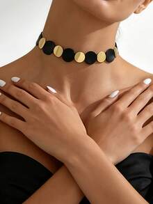 1pc Minimalist Cold Style Black & Gold Contrast Shiny Metal Asymmetrical Round Disc Patchwork Short Choker Necklace For Women, Commute, Party, High-End - Golden Yellow+Black - View 3