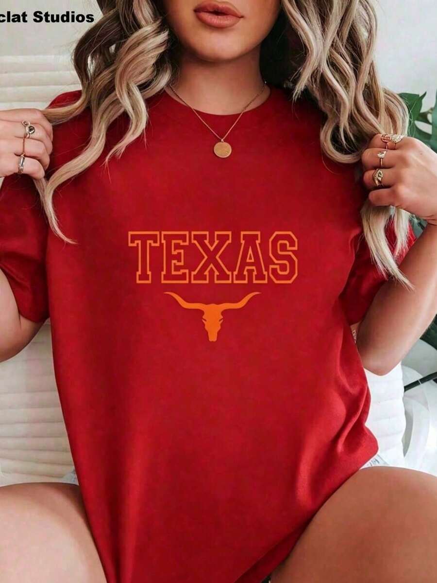 Soft Cotton Summer T-Shirt, Plus Size, Elegant Blouses For Women, Women's Oversized Black T-Shirt With Texas Longhorns Graphic Print, Graphic T-Shirts For Women By U - 紅色 - 查看 1