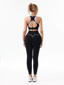 2pcs Seamless Contrast Color Yoga Set For Women, Halter Halter Cutout Back With Padded Yoga Bra, High Elasticity And Sports Black - Black - View 5