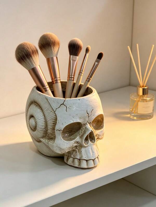 Skull Makeup Brush Holder, Vanity Desktop Makeup Brush Storage, Aesthetic Skull Decorative Storage Bucket, 1pc, Home And Bathroom Storage