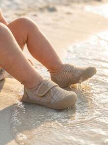 1 Paio di Sandali Sportivi Traspiranti in Rete Kaki per Bambini, Scarpe Casual con Punta Chiusa e Chiusura a Strappo, Scarpe Leggere per Passeggiate Estive all'Aperto e in Spiaggia, Adatte per Uso Quotidiano a Casa/Gioco/Vacanza in Spiaggia - Cachi - Visualizzare 4