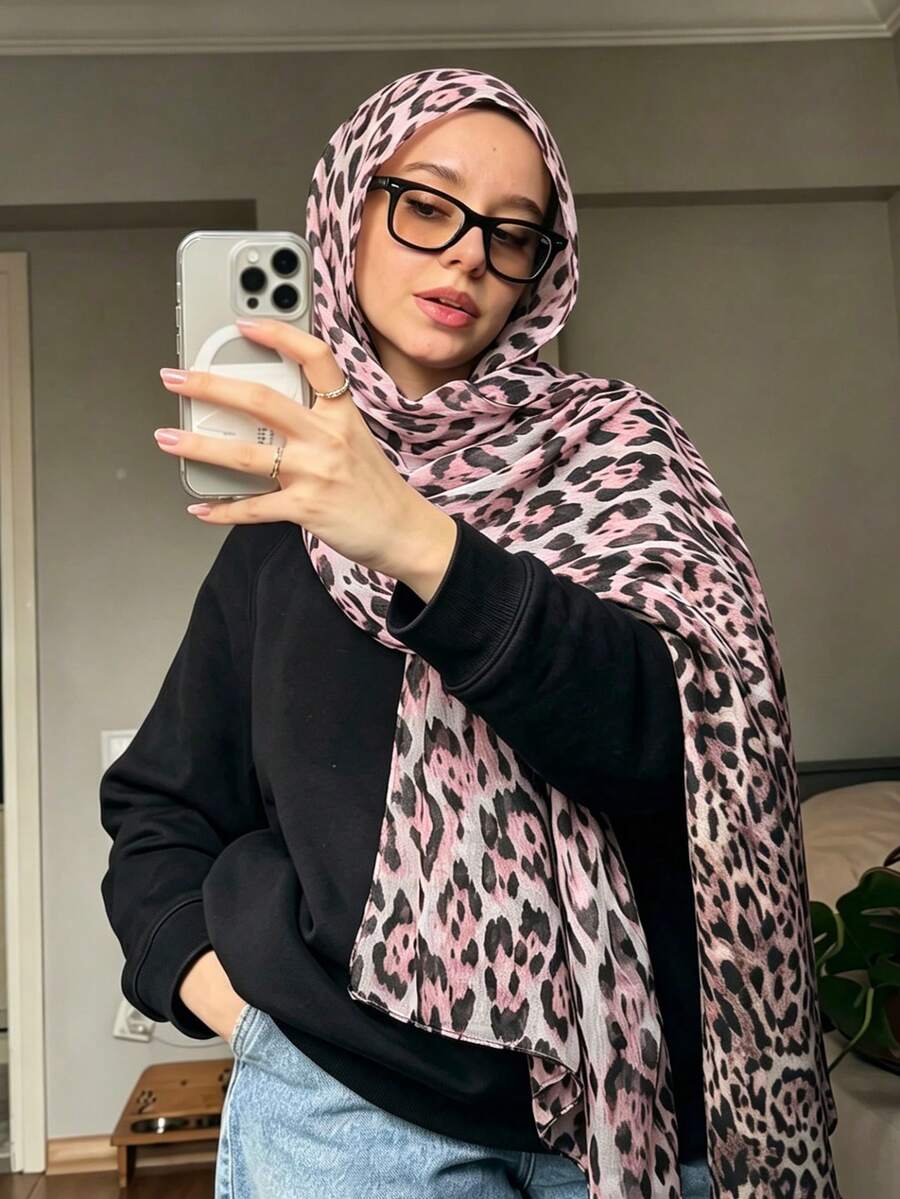 1件裝女款波希米亞風時尚豹紋頭巾，街頭風百搭柔軟透氣圍巾，適合日常穿搭