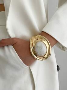 1pc Heavy-Duty Geometric Exaggerated Inlaid Resin Faux Gemstone Charm Jewelry Metal Asymmetrical Large Water Drop Spring Cuff Bracelet, Vintage Fashion, Luxurious Light Luxury, Wedding Banquet, Vacation Party, Daily Casual, Street Style, Women Couples Holiday Birthday Versatile Bracelet Gift - Bracelet - View 3
