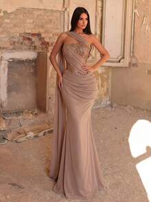 Elisanya Gaun Malam Berpotongan Drape dengan Hiasan Payet dan Satu Bahu yang Menawan, Desain Kain Elegan untuk Pesta Pernikahan - Mocha Brown - View 1