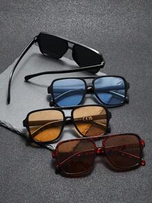 1 Paio di Occhiali da Aviatore Unisex con Montatura Quadrata Grande a Doppio Ponte, 4 Colori, Montatura Multicolore con Lenti di Colore Esclusive, Regalo per la Festa del Papà, Adatti per Matrimonio, Festa, Esibizione di Band, Concerto dal Vivo, Ricordo di Vacanza, Vacanza sull'Isola, Breve Viaggio in Città, Ciclismo all'Aperto, Guida a Lunga Distanza, Spiaggia Estiva, Streetwear Quotidiano, Fotografia di Viaggio, Accessorio per Outfit Estivo, Vacanza al Mare, Viaggio in Famiglia, Golf all'Aperto, Escursione in Montagna, Tè Pomeridiano all'Aperto, Relax in Piscina - Nero + Nero-Blu + Nero-Giallo + Tè pieno al fiore di tè - Visualizzare 2