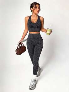 Dewbera Conjunto deportivo de top halter y pantalones de unicolor minimalista para uso diario de mujer - Gris Oscuro - Ver 1