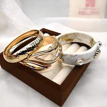 GNIT Set Gelang Emas Bertekstur Resin Motif Marmer Mutiara Kerang untuk Wanita, 3pcs/1pc Gelang Lebar yang Dapat Ditumpuk, Perhiasan Unik Gaya Laut Vintage Nenek Pesisir - Urat berwarna putih dan cokelat. Emas. - View 5