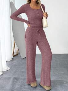 Trendy Queen - Conjunto de 2 piezas a juego para mujer, trajes de otoño a la moda, cuello henley, suéter de pierna ancha, pantalones de chándal - Gris Oscuro - Ver 3