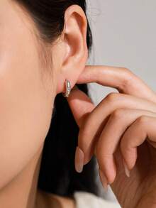 1 Pair Round Moissanite 925 Sterling Silver Engagement Wedding Women's Ear Stud Earrings Jewelry Gift - Silver - View 3