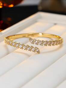 1pc Elegant Asymmetrical Wheat Ear Design Cubic Zirconia Bracelet For Women, Delicate & Sophisticated, Perfect For Party, Evening Dress, Holiday Gift - Bracelet - View 4