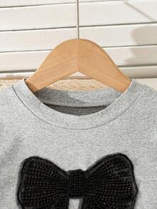 少女校服秋季兩件套：新款時尚百搭灰色亮片3D蝴蝶結裝飾短袖上衣 + 寬腿牛仔褲套裝 - 灰色 - 查看 10