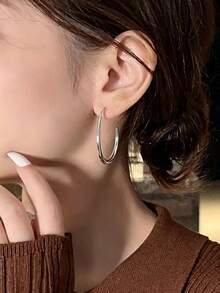 Fashionable Minimalist Geometric Earrings, Suitable For Daily Commute - Silver - View 1