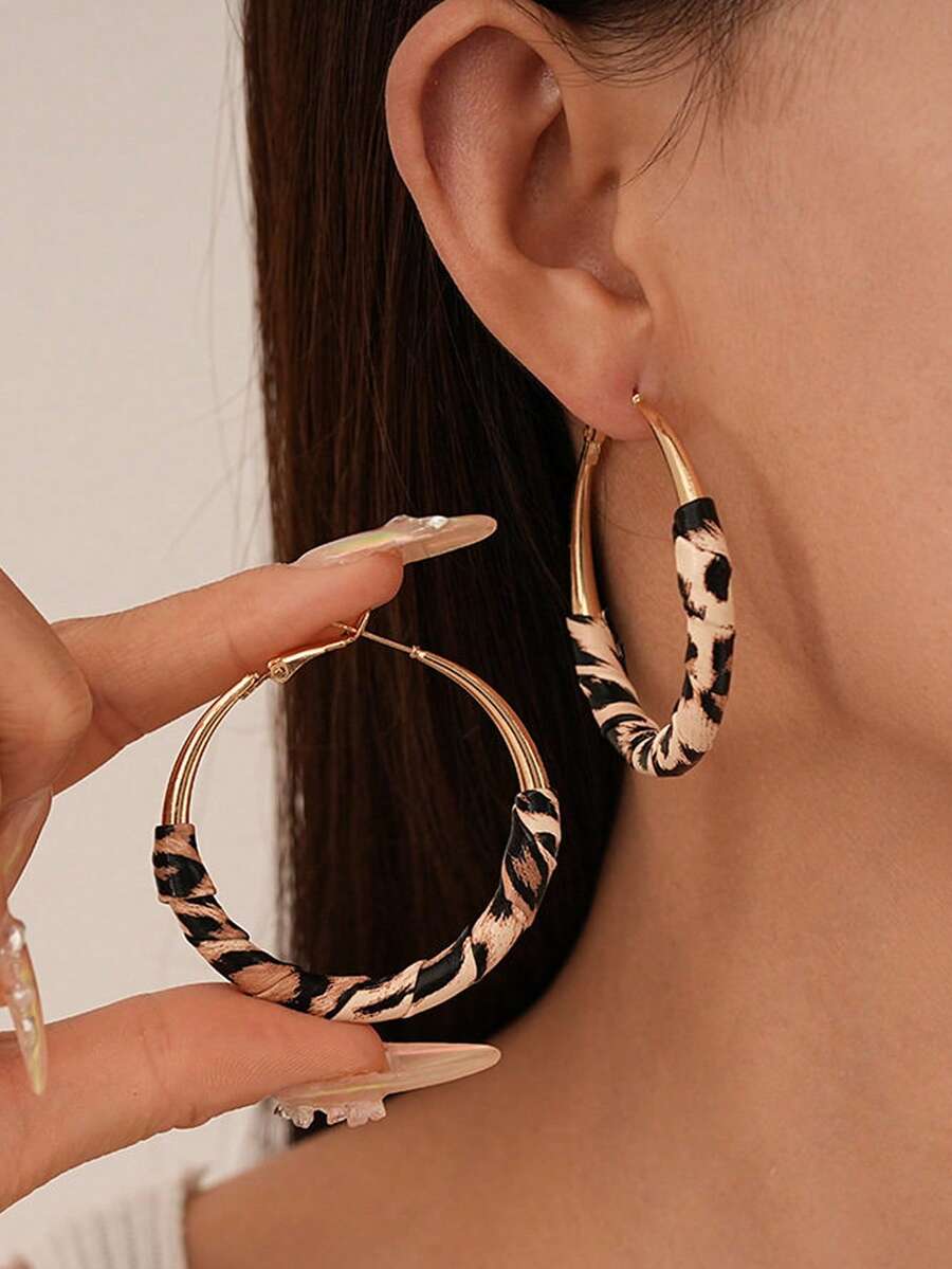 1 Pair Leopard Print Fabric Wrapped Large Hoop Earrings, Vintage Hot Girl Style Gold Metal Round Earrings, Daily Commute Streetwear Earrings - Multicolor - View 1