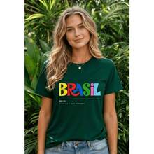 Camiseta Brasil Colorida Unissex 100% Algodão Estampa Vibrante Inspirada Na Cultura Camisa Brasileira Design Moderno Manga Curta Toque Macio Modelagem Confortável Cores Resistentes Estilo - Verde - Visão 9