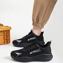 ZenBolt 1 男士運動緩震跑鞋，前繫帶設計，字母印花網布鞋面，低筒戶外健身慢跑運動鞋 - 黑色 - 查看 11