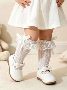 1 Pair Baby Girls' Sweet Cute Lace Ruffle Bow Heart Jacquard Mesh Ankle Socks - White - View 4