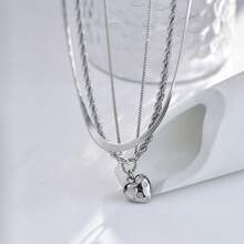 3pcs Luxury Elegant Twisted Chain Collarbone Necklace Heart Pendant Neck Chain Heart Women's Necklace Set - Silver - View 4