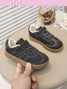 Zapatos deportivos planos negros Xfxf para niños, parte superior suave y cómoda, adecuados para niños y niñas de 3 a 12 años, ideales para uso diario casual/deportes escolares - Negro - Ver 1