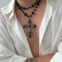 Colgante de cruz de lujo vintage europeo y americano, collar de perlas versátil unisex, conjunto de joyas de estilo gótico para fiestas. - Negro - Ver 1