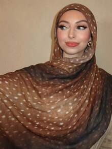 1 buah Jilbab Wanita Gaya Bohemian Motif Cat Air, Marmer, Gelombang Air, dan Tie-Dye, Cocok untuk Pemakaian Sehari-hari - Motif hewan rusa - View 3