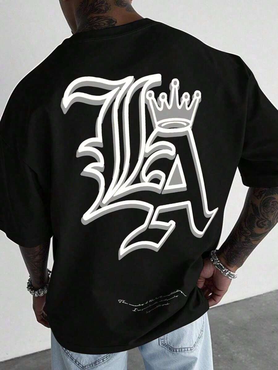 Manfinity Men's Short-Sleeved Crew Neck T-Shirts With Letter And Figure Print, 2000s Style Summer Graphic Tees. - 黑與白 - 查看 1
