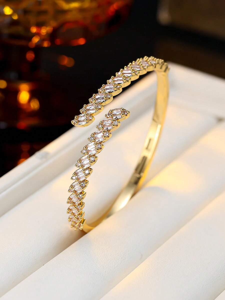 1pc Elegant Asymmetrical Wheat Ear Design Cubic Zirconia Bracelet For Women, Delicate & Sophisticated, Perfect For Party, Evening Dress, Holiday Gift