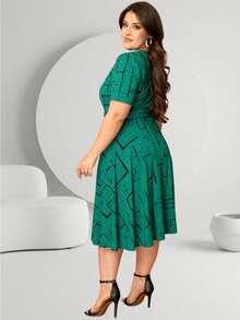 Midi Dress With Flared Skirt, Belt, And Geometric Print. - Green Flag - View 3