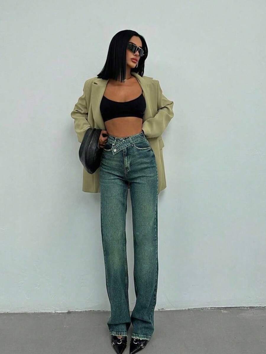 SQUALO Women's Vintage Washed Jeans With Double Button Detail