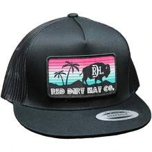 Camiseta Red Dirt Hat Company Co Bad Bronc Painted Sky - Lasso-Carbón/Blanco - Ver 22