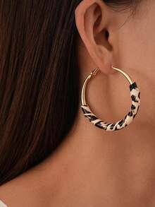 1 Pair Leopard Print Fabric Wrapped Large Hoop Earrings, Vintage Hot Girl Style Gold Metal Round Earrings, Daily Commute Streetwear Earrings - Multicolor - View 2