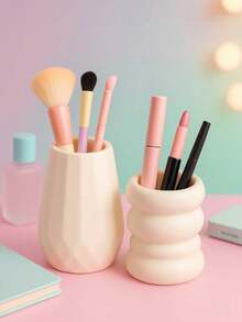 1pc Makeup Brush Holder, Geometric Twisted Design, Vanity Tabletop Brush & Cosmetic Organizer, Fashion Desktop Storage Rack, Suitable For Bedroom & Bathroom, Minimalist Decor Accessory - Multicolor - View 10