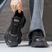 Zapatillas deportivas para hombre con patrón láser degradado - Malla transpirable y suela de EVA, cómodas zapatillas de correr de caña baja con cordones, multifuncionales y casuales, transpirables y duraderas, adecuadas para correr, senderismo, uso al aire libre y diario, ropa de gimnasio - Opciones de color plata, blanco, negro - Negro - Ver 6